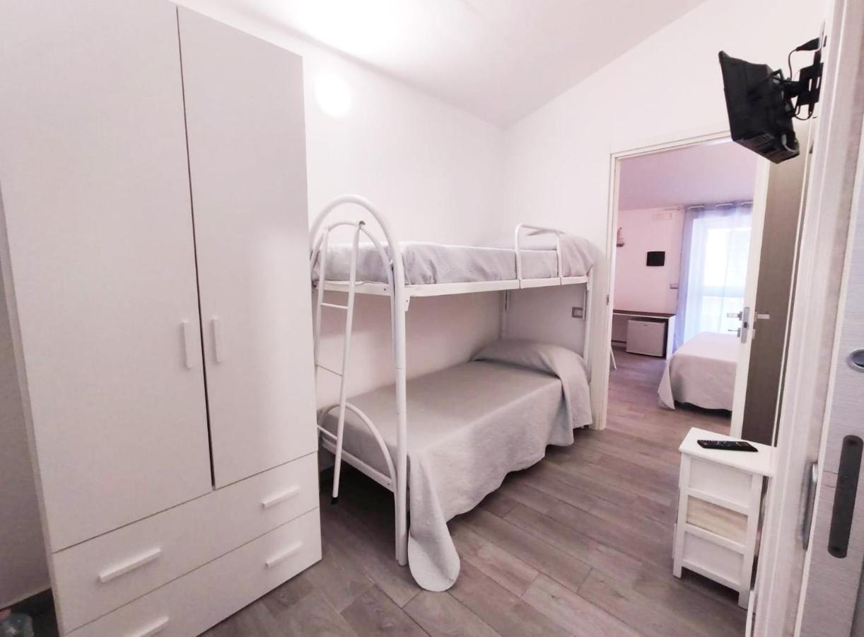 B&B Capo Rizzuto Fronte Mare Ngoại thất bức ảnh