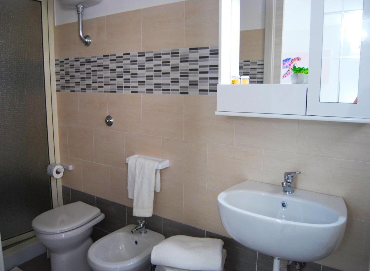 B&B Capo Rizzuto Fronte Mare Ngoại thất bức ảnh