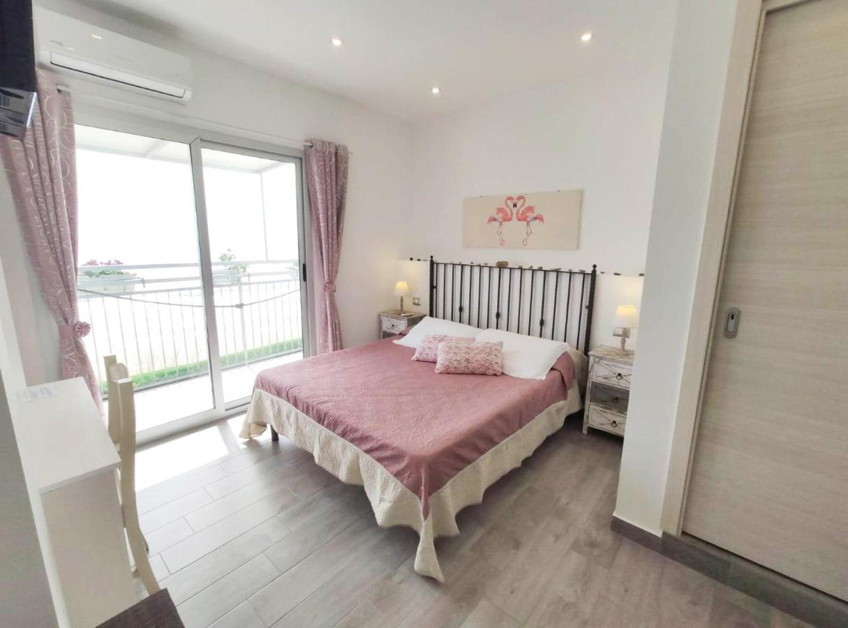 B&B Capo Rizzuto Fronte Mare Ngoại thất bức ảnh